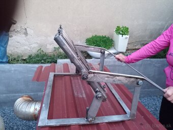 Nerezovy otačaci rošt - 2