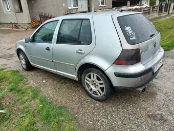 Golf 4 - 2