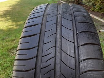 205/60 r16 MICHELIN , letné, 4ks, 6mm - 2