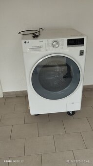 Predam práčku LG ThinQ 9kg - 2