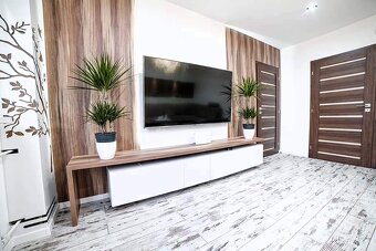 Luxusný zariadený 3 izbový byt s balkónom, Levice - 2