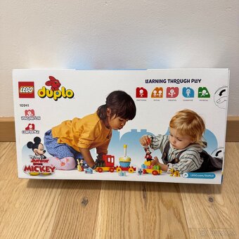 LEGO DUPLO Disney 10941 Mickey & Minnie Birthday Train - 2