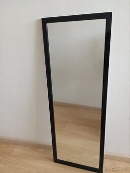 Zrkadlo s ciernym ramom - 2