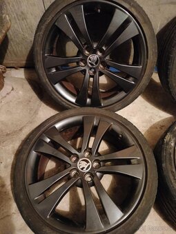 4ks alu disky orig. Škoda 5x100 R17 pneu 205/40 R17 5mm - 2