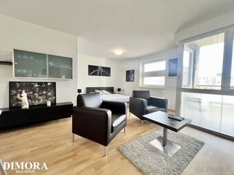 Praktický 1-izbový byt s loggiou a parkovaním pri Draždiaku - 2