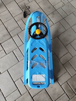 Detské plastové sánky s volantom - 2