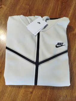 Nike Tech Fleece mikina - 2