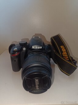 Nikon D3200 + 18-55 mm + 2 batérie, veľmi dobrý stav - 2