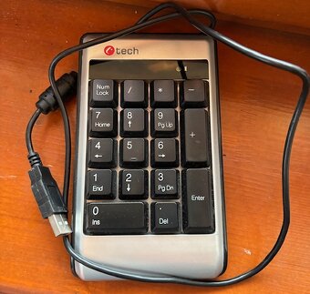 externá numerická klávesnica - 2