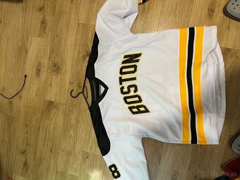 Boston #18 hokejovy dres - 2