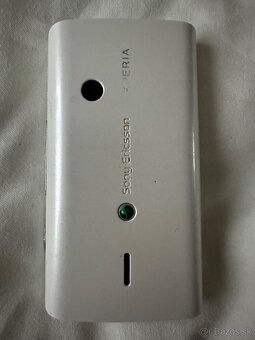 Sony Ericsson Xperia X8 E15i - 2
