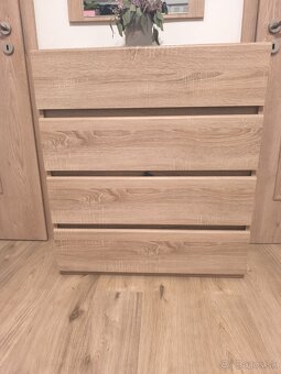 Komoda - 2