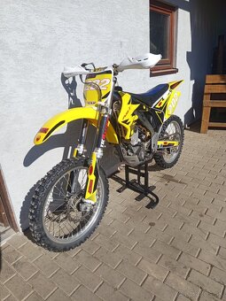 Suzuki rmz 250 - 2