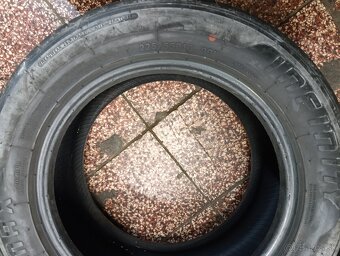 225/55 R16 - 2
