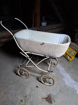 Retro kočík Liberta. - 2