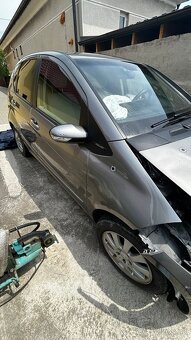 Auto na súčiastky - 2