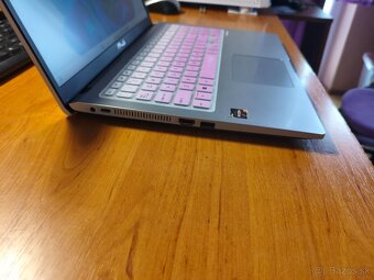 ASUS 15 Transparent Silver - 2