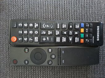 Samsung UE65F8000 - 2