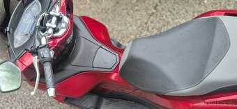 Honda PCX 125 rezervovane do 14.7. - 2