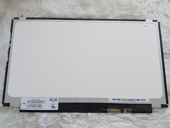 predám 15.6" LED SLIM displej 30pin eDP - NT156FHM - 2