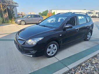 HYUNDAI I30 1,6 CRDI ROK 2012 - 2