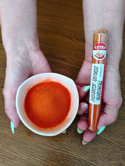 Domáce chilli rôzne druhy. - 2