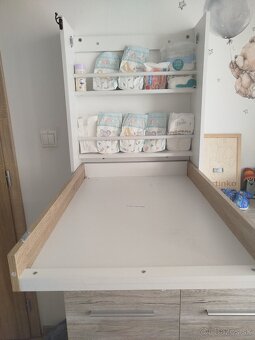 Prebaľovaci pult - 2