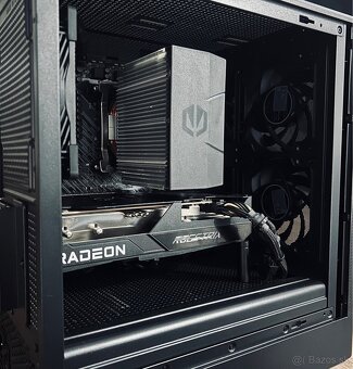 ROG Strix Radeon™ RX 6650 XT 8gb - 2