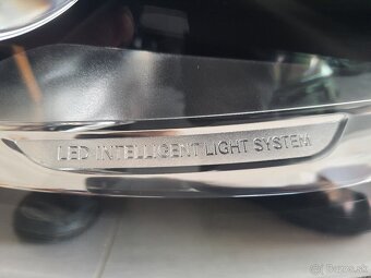 Mercedes GLC predne prave svetlo LED inteligent light system - 2