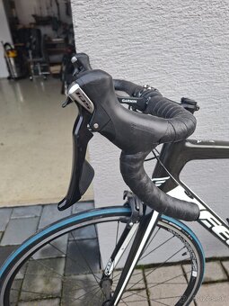 Cestný bicykel FELT - 2