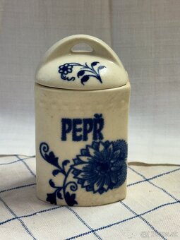 Starožitné koreničky - 2