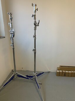 2× Master Boom 532 – statív / boom pre štúdiové svetlá - 2