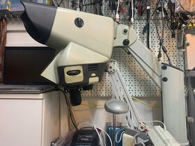 Mikroskop MANTIS - 2