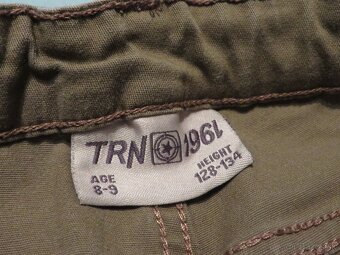 Chlapčenské hnedé kapsáče - veľ. 128/134_Terranova + tričko - 2