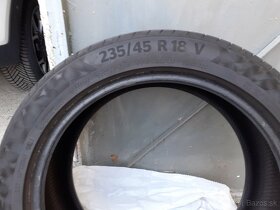 letné pneu 4x235/45/R18 - 2