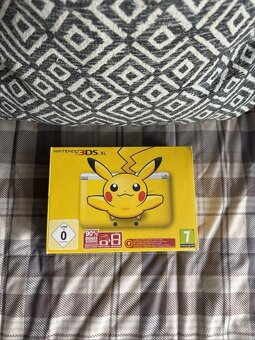 Nintendo 3DS XL Pikachu Edition - 2