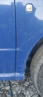 Predám spolujazdcov blatník na škoda Fabia kód farby 4590 - 2
