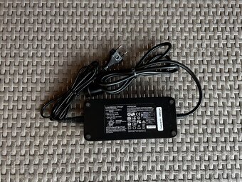 YAMAHA nabíjačka 630WH/720WH 4A SIMPLO INTUBE BATTERY - 2