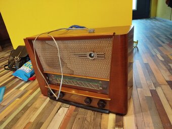 Predám rádio Tesla 618A - 2