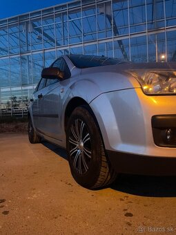Predám Ford Focus 1.6i 74 kW – benzín - 2