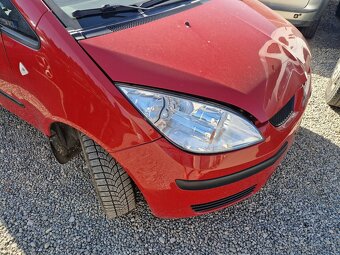 Mitsubishi Colt 1.3 benzin na diely v celku - 2