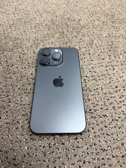 iPhone 15 Pro, Black Titanium, 256GB - 2