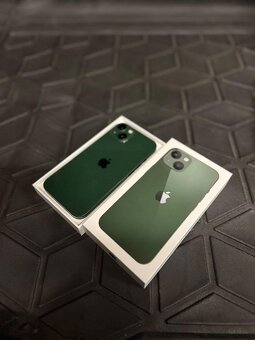 iPhone 13 Zelený - 2