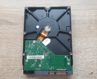 Predám HDD 1TB WD Caviar Green, WD10EADS - 2