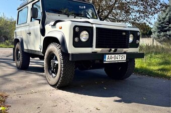 LandRover Defender - 2