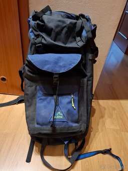 Veľký turistický ruksak - 2