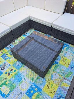 Ratanove sedenie - 2