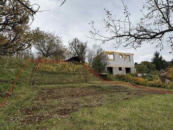 Pozemok nad Dubčekovou ulicou - 2