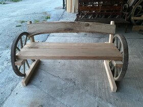 Predám jedinečné drevené lavice a stôl - 2