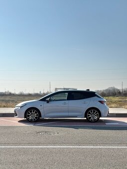 Toyota Corolla GR Sport 2023 HB - 2